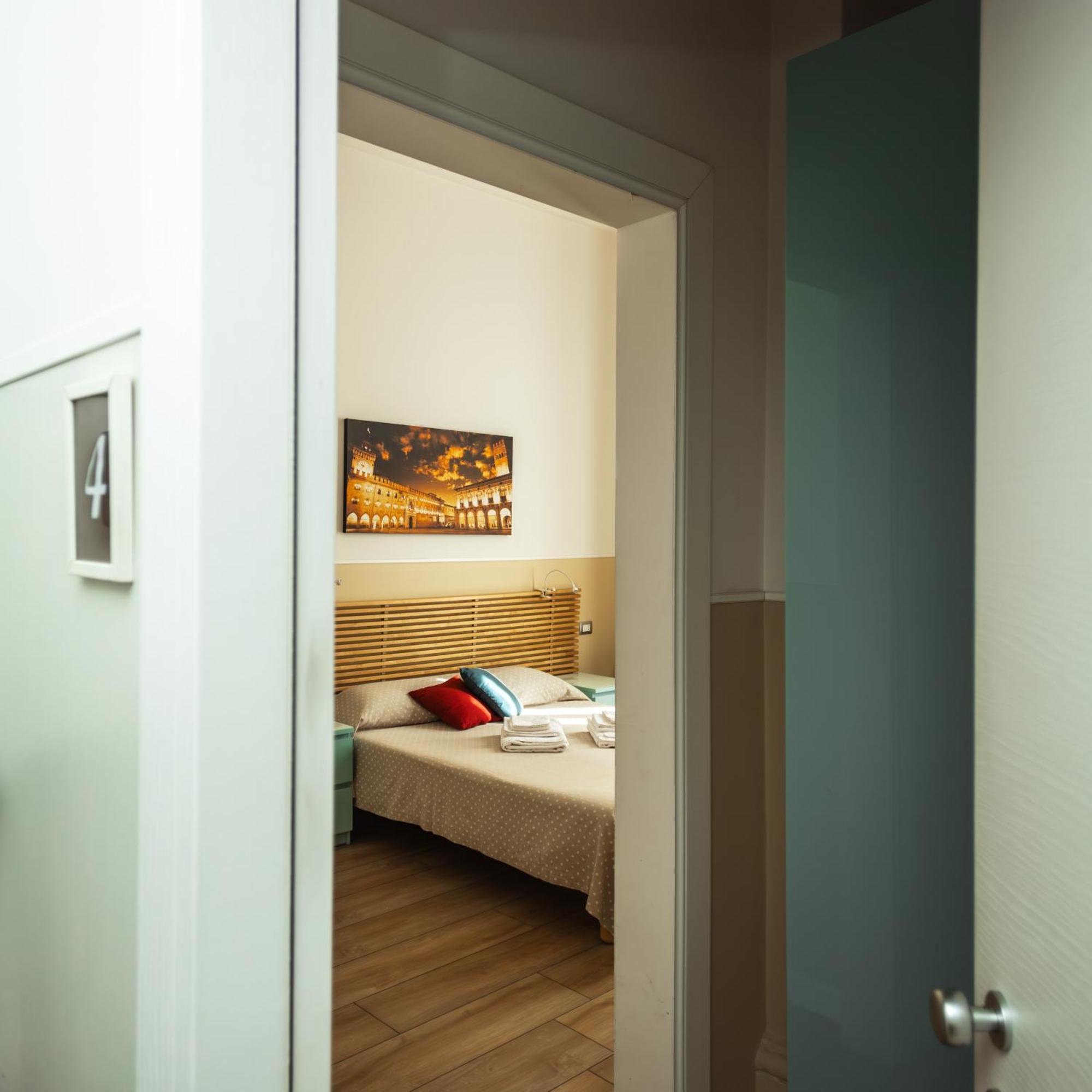Il Tiro Rooms Bologna Ngoại thất bức ảnh