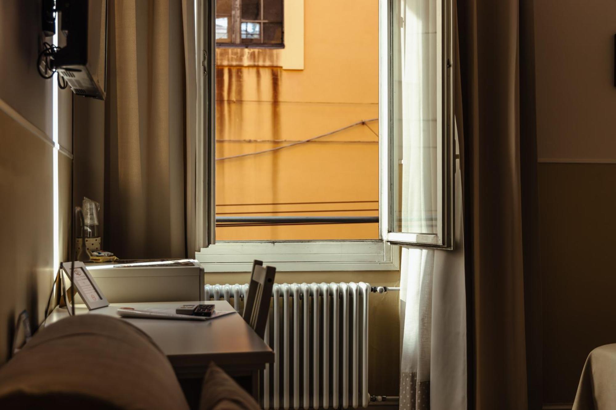 Il Tiro Rooms Bologna Ngoại thất bức ảnh